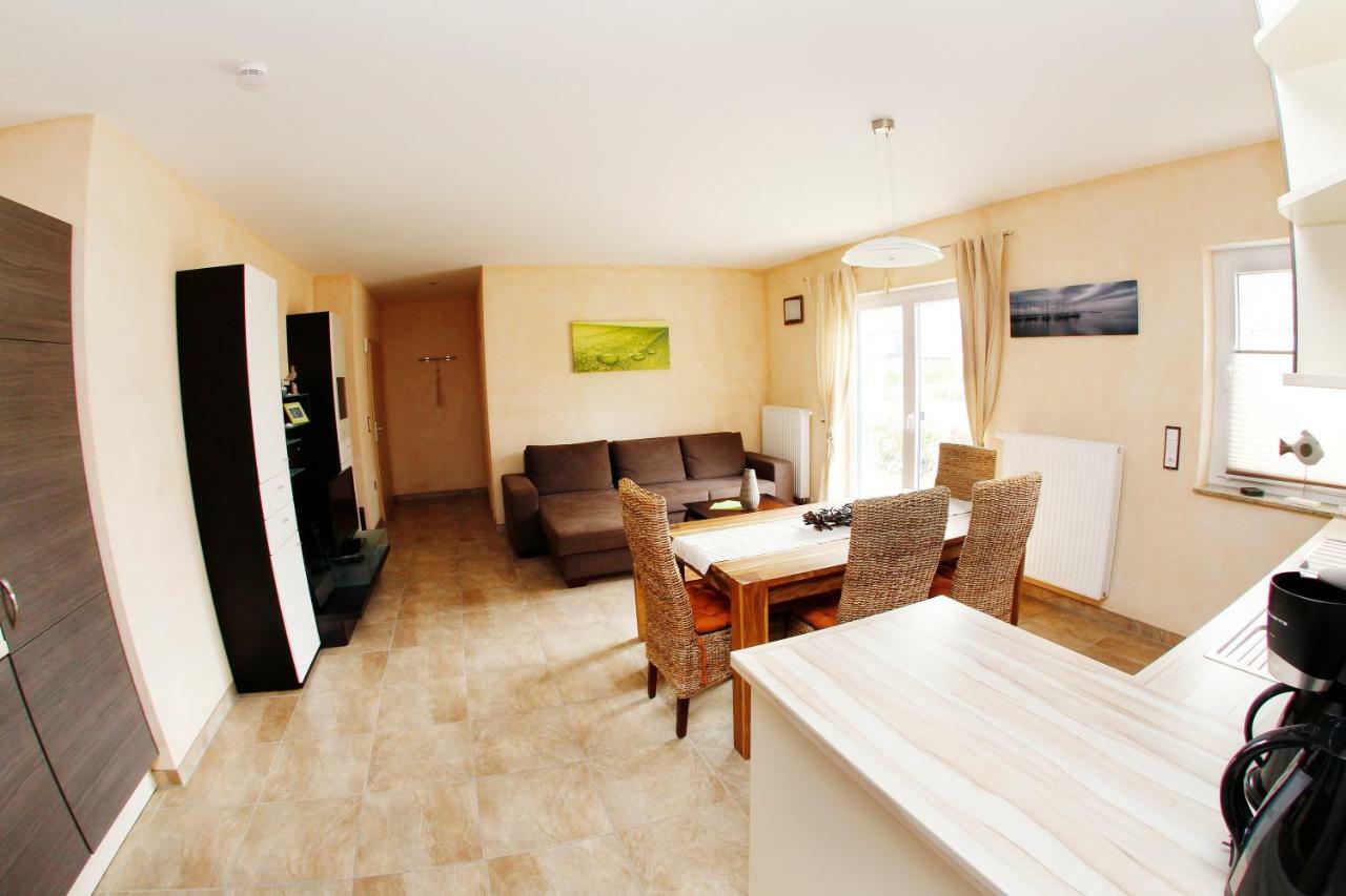 Ferienhaus "Zur Sprotte" In Glowe Buitenkant foto